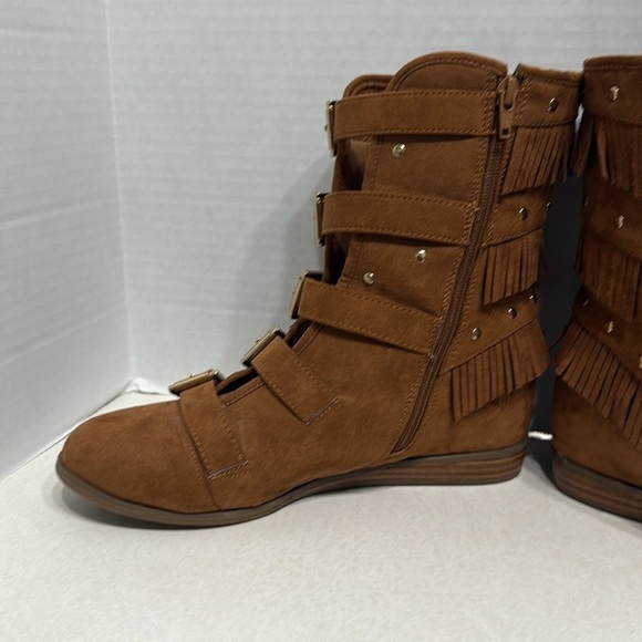 Fringe Buckle Suede Boots - Brown - Picture 4 of 14